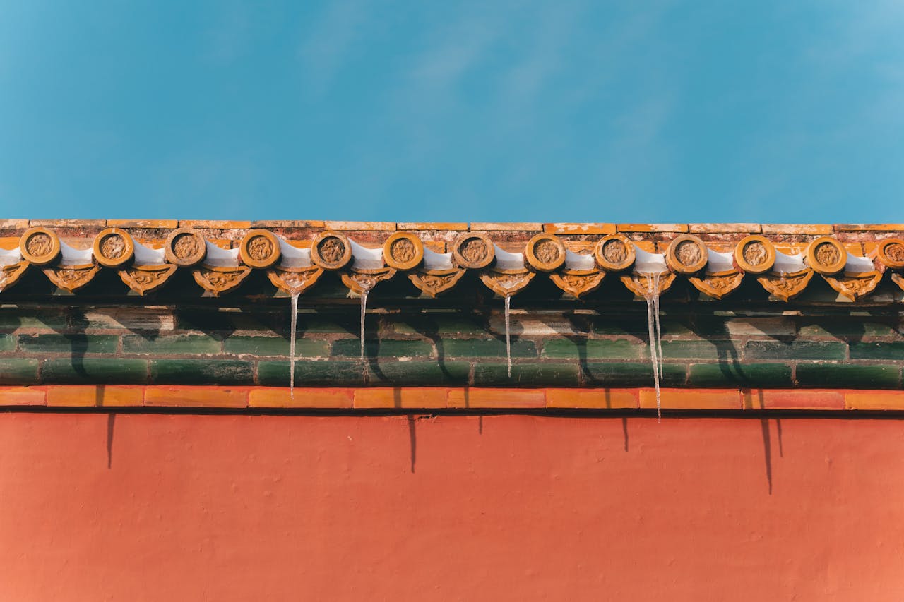 winter freeze on roofs